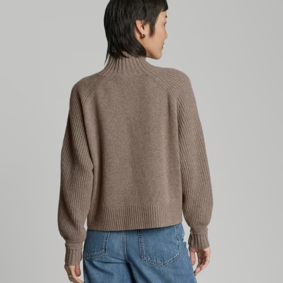 Everlane The Cashmere Ribbed Turtleneck | Size Small - Picture 3 of 16